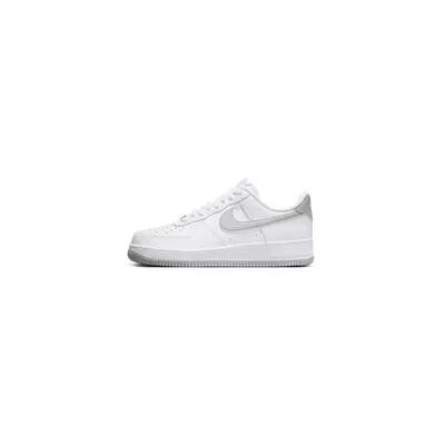 Basket Nike Air Force 1 07