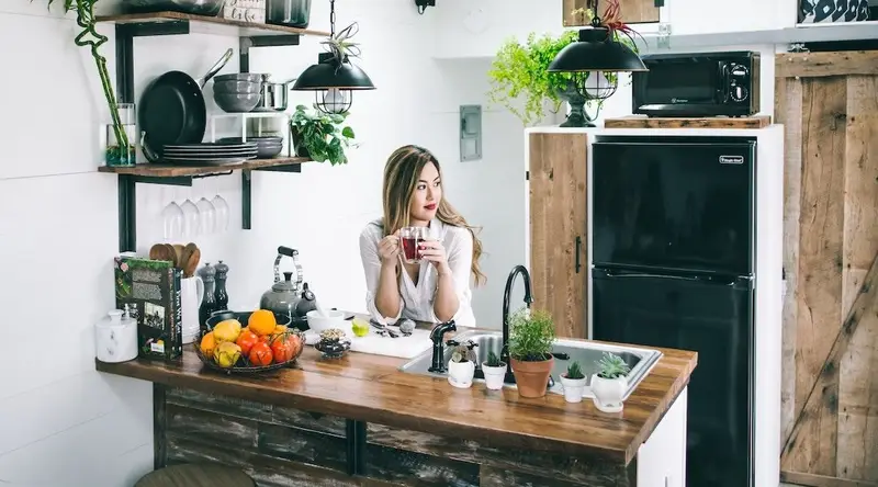 Frigo intégré à une cuisine