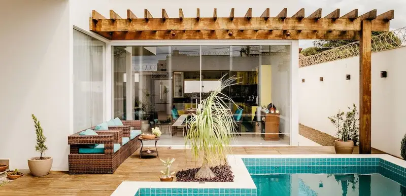 Pergola traditionnelle en bois