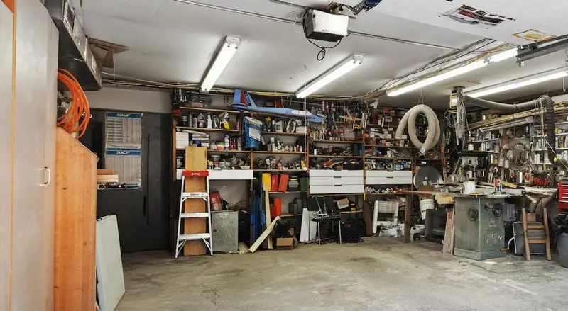 Intérieur d'un garage